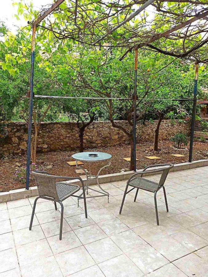 Family Stone Apartment Kyparissia Extérieur photo