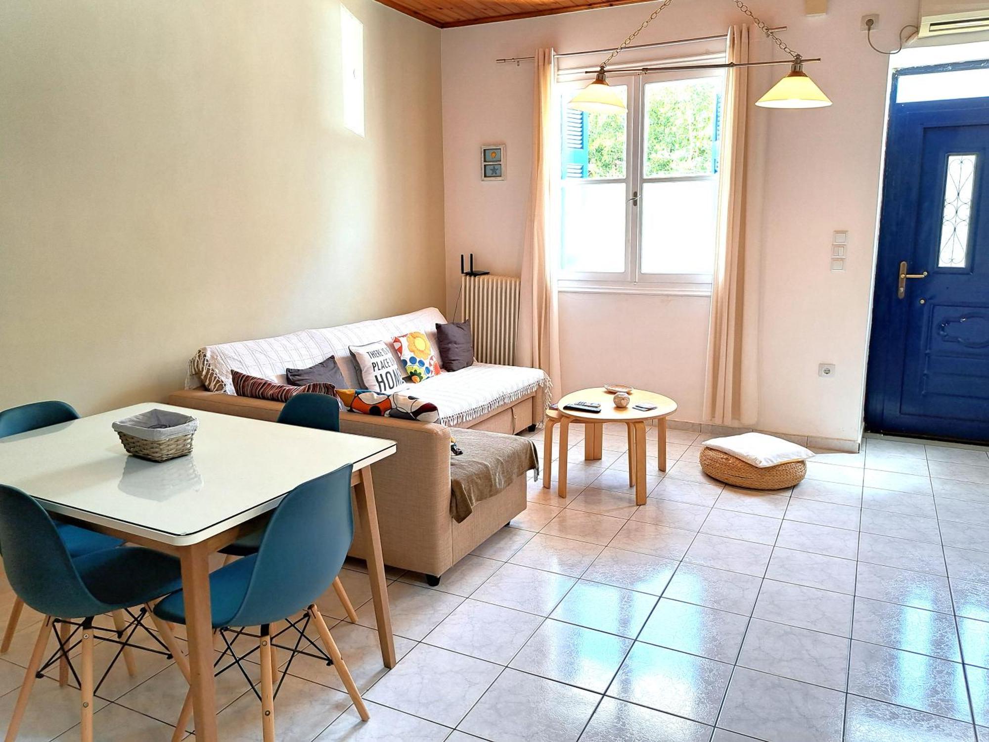 Family Stone Apartment Kyparissia Extérieur photo