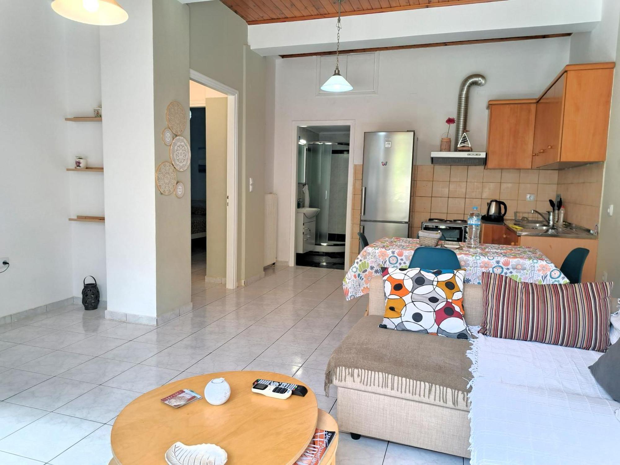 Family Stone Apartment Kyparissia Extérieur photo